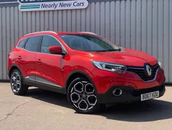 Red Used 2017 Renault Kadjar Dynamique SUV | £7,000 (Fair price)