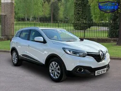 White Used 2016 Renault Kadjar Dynamique SUV | £5,250 (Fair price)