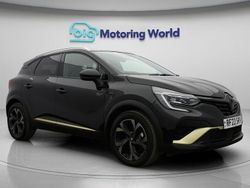 Black Used 2023 Renault Captur Engineered SUV | £16,300 (Good price)