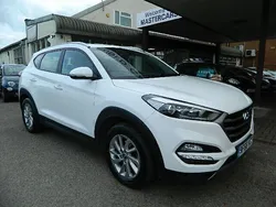 White Used 2016 Hyundai Tucson SE SUV | £12,995 (Good price)