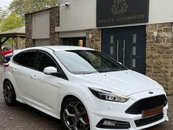 White Used 2015 Ford Focus ST Hatchback | £7,480 (Fair price)