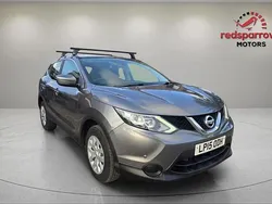 Grey Used 2015 Nissan Qashqai Pack SUV | £5,299 (Fair price)