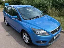 Blue Used 2010 Ford Focus Zetec Estate | £1,895 (Fair price)