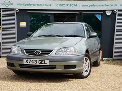 Green Used 2001 Toyota Avensis Hatchback | £1,995