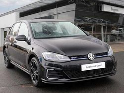 Black Used 2018 VW Golf VII GTE Hatchback | £16,451 (Fair price)