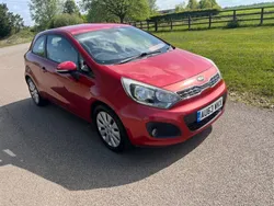 Red Used 2013 Kia Rio 2 Hatchback | £2,590 (Fair price)