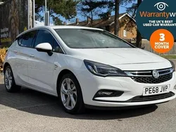 White Used 2018 Vauxhall Astra SRi Hatchback | £6,995 (Fair price)