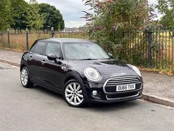 Black Used 2016 Mini Cooper Hatch Hatchback | £7,395 (Good price)