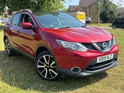 Red Used 2015 Nissan Qashqai Tekna SUV | £5,200 (Fair price)