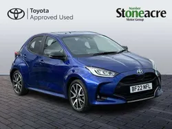 Blue Used 2022 Toyota Yaris Hybrid Hatchback | £16,000 (Fair price)