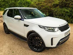 White Used 2017 Land Rover Discovery 5 SE SUV | £19,444 (Super price)