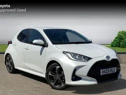 White New 2025 Toyota Yaris Hybrid Hatchback | £25,626 (Expensive)