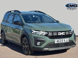 Green Used 2023 Dacia Jogger Extreme MPV | £13,990 (Fair price)