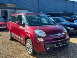 Red Used 2014 Fiat 500L Lounge MPV | £5,999 (Fair price)