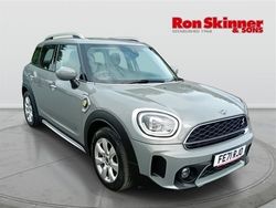 Grey Used 2021 Mini Cooper Countryman Classic SUV | £21,959 (Expensive)