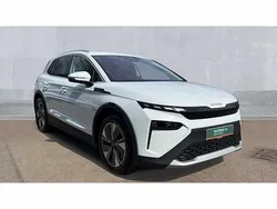 Moon white metallic Used 2025 Skoda Elroq SUV | £33,630 (Fair price)