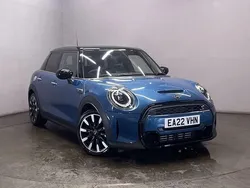 Blue Used 2022 Mini Cooper S Exclusive Hatchback | £20,999 (Fair price)