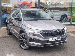 Graphite grey metallic Used 2023 Skoda Karoq SportLine SUV | £23,107 (Fair price)