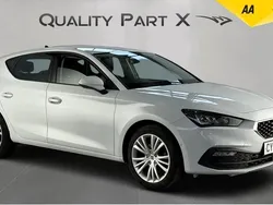 White Used 2023 Seat Leon SE Dynamic Hatchback | £14,450 (Fair price)