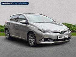 Grey Used 2016 Toyota Auris Hybrid Hatchback | £9,869 (Fair price)
