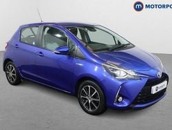Blue Used 2018 Toyota Yaris Hybrid Hatchback | £13,349 (Fair price)