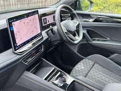 Green Used 2025 VW Tiguan R-line SUV | £35,999 (Expensive)