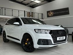 White Used 2016 Audi Q7 S-Line SUV | £24,995 (Fair price)