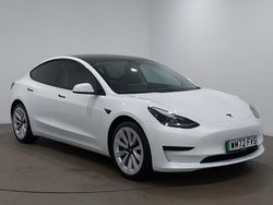 White Used 2022 Tesla Model 3 RWD Sedan | £21,698 (Fair price)