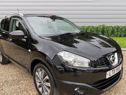 Black Used 2011 Nissan Qashqai Tekna SUV | £3,400 (Fair price)