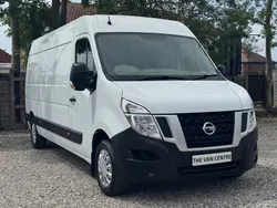 White Used 2017 Nissan NV400 SE Van | £7,985 (Fair price)