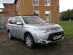 Silver Used 2015 Mitsubishi Outlander SUV | £4,995 (Super price)