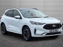 White Used 2025 Ford Kuga ST-Line X SUV | £29,990 (Expensive)