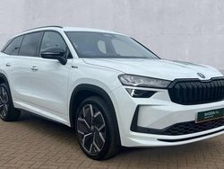 Moon white metallic New 2025 Skoda Kodiaq SportLine SUV | £42,450 (Expensive)