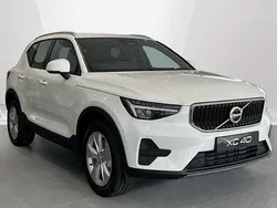 White New 2025 Volvo XC40 Core SUV | £32,474 (Super price)