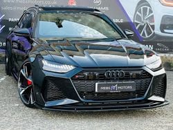 Black Used 2023 Audi RS6 Estate | £89,900 (Expensive)