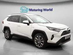 White Used 2022 Toyota RAV4 Hybrid SUV | £25,847 (Fair price)