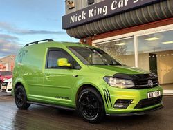 Viper green Used 2017 VW Caddy Highline MPV | £10,475 (Fair price)