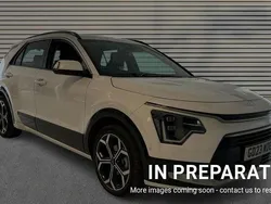 White Used 2023 Kia Niro 4 SUV | £25,543 (Expensive)