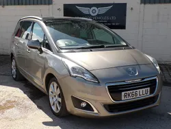 Grey Used 2016 Peugeot 5008 Allure MPV | £5,499 (Fair price)
