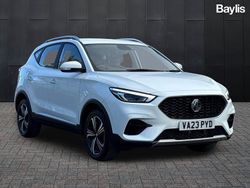 White Used 2023 MG ZS Excite Hatchback | £14,462 (Fair price)