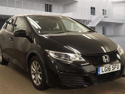Black Used 2016 Honda Civic S Hatchback | £9,300 (Good price)