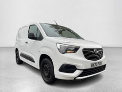 White Used 2020 Vauxhall Combo Sportive MPV | £5,090 (Good price)