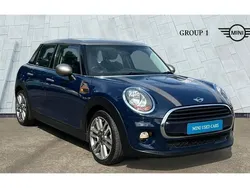 Blue Used 2017 Mini Cooper Hatch Hatchback | £9,995 (Fair price)