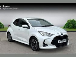 Platinum white pearl Used 2022 Toyota Yaris Hybrid Design Hatchback | £17,490 (Super price)