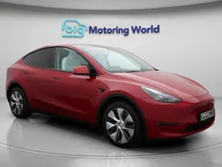 Red Used 2022 Tesla Model Y Long Range SUV | £24,600 (Fair price)