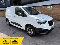 White Used 2021 Vauxhall Combo MPV | £7,295 (Good price)