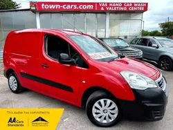 Red Used 2017 Peugeot Partner S MPV | £6,499 (Expensive)