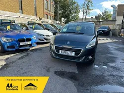 Grey Used 2016 Peugeot 5008 Allure MPV | £7,099 (Fair price)