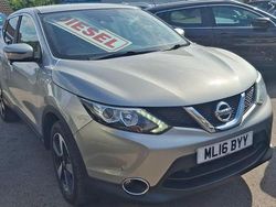 Silver Used 2016 Nissan Qashqai N-Connecta SUV | £9,000 (Fair price)