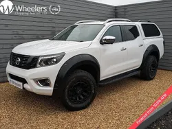 White Used 2020 Nissan Navara Tekna Pickup | £21,990 (Expensive)